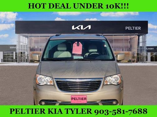 2013 Chrysler Town & Country Touring