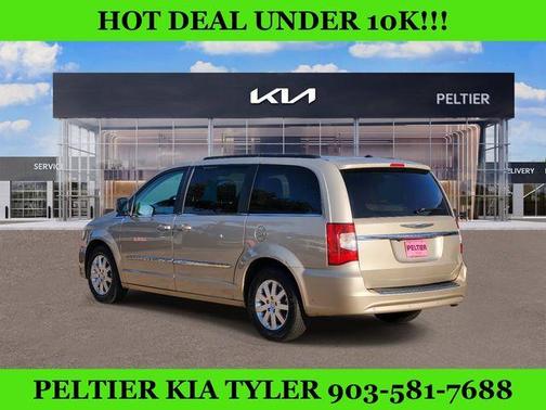 2013 Chrysler Town & Country Touring