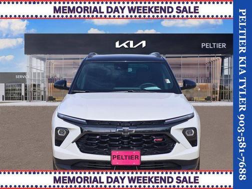 Iridescent Pearl Tricoat 2025 Chevrolet Trailblazer RS