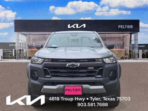 Sterling Gray Metallic 2024 Chevrolet Colorado Trail Boss