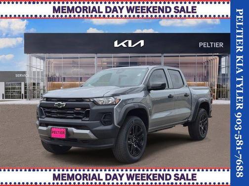 Sterling Gray Metallic 2024 Chevrolet Colorado Trail Boss
