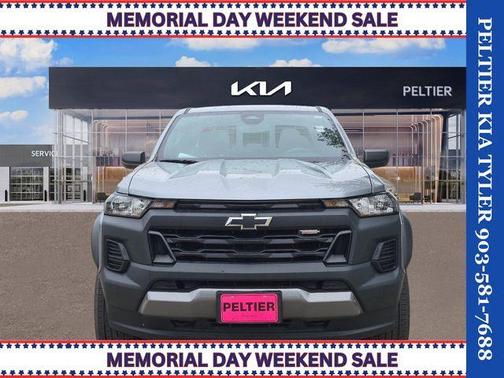 Sterling Gray Metallic 2024 Chevrolet Colorado Trail Boss