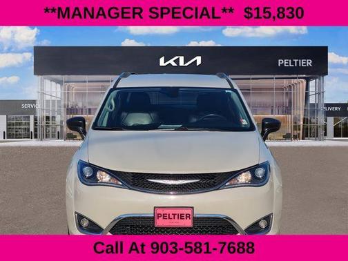 2017 Chrysler Pacifica Touring-L Plus