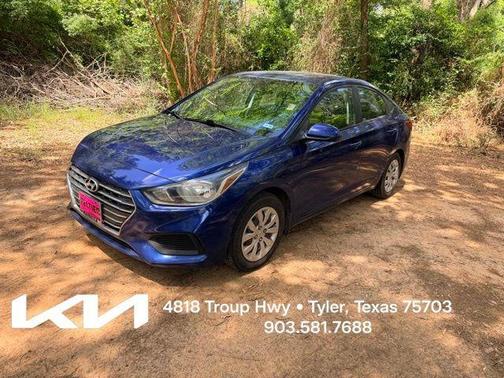 Admiral Blue Pearl 2020 Hyundai Accent SE