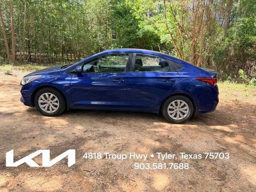 Admiral Blue Pearl 2020 Hyundai Accent SE