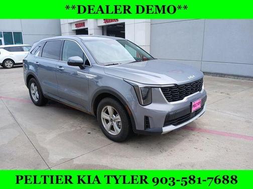 2025 Kia Sorento LX