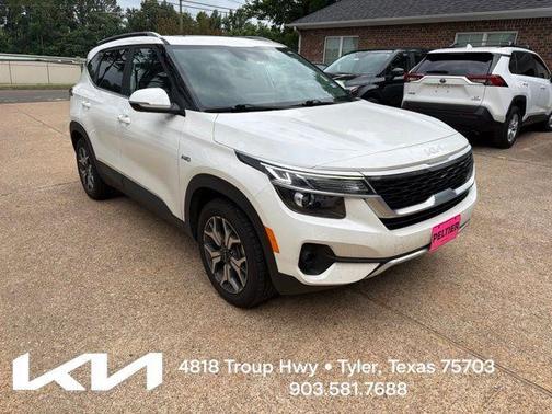 Snow White Pearl 2022 Kia Seltos EX