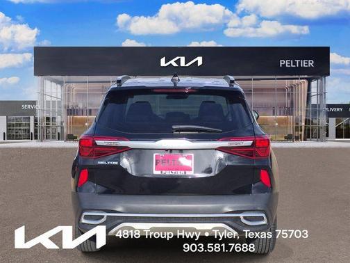 Cherry Black 2022 Kia Seltos S
