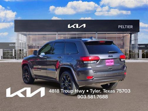 Granite Crystal Clearcoat Metallic 2021 Jeep Grand Cherokee Laredo X