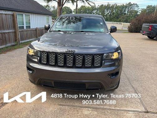 Granite Crystal Clearcoat Metallic 2021 Jeep Grand Cherokee Laredo X