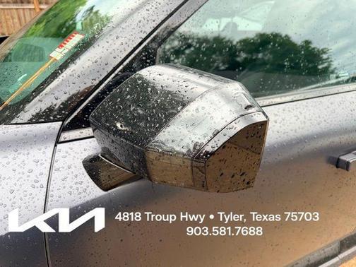 Metal 2027 Kia Telluride EX