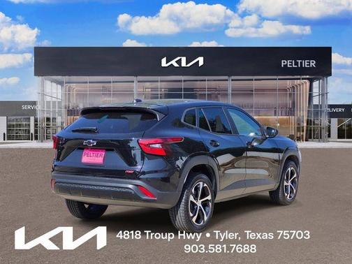 Mosaic Black Metallic 2024 Chevrolet Trax 1RS