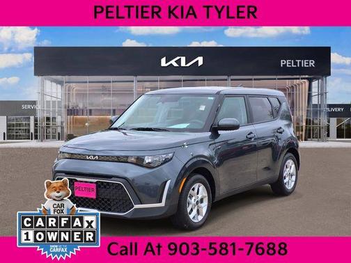 Gray 2025 Kia Soul LX