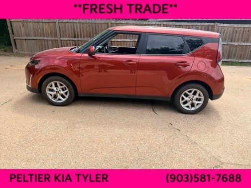 Mars Orange 2023 Kia Soul LX