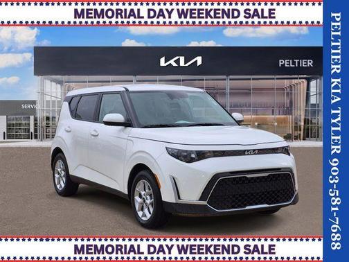 White 2025 Kia Soul LX