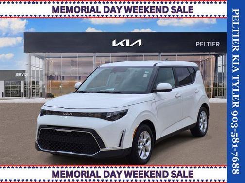 White 2025 Kia Soul LX
