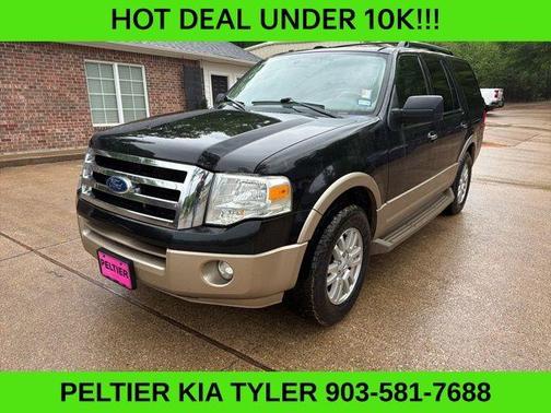 Tuxedo Black Metallic 2011 Ford Expedition XLT