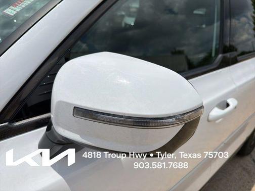 Glacial White Pearl 2021 Kia Telluride SX