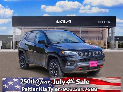 Diamond Black 2025 Jeep Compass Trailhawk