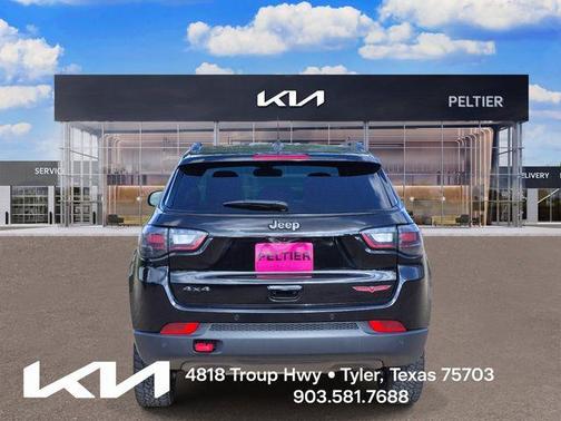Diamond Black 2025 Jeep Compass Trailhawk