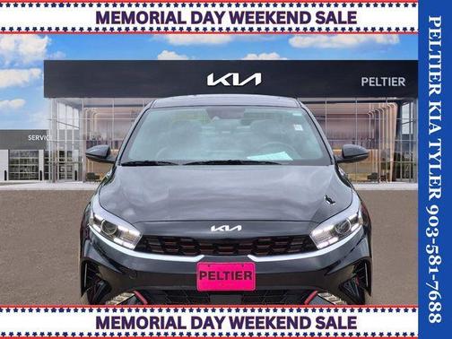 Aurora Black Pearl 2024 Kia Forte GT-Line