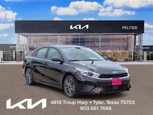 Aurora Black Pearl 2024 Kia Forte GT-Line