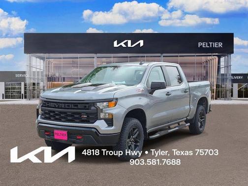 Sterling Gray Metallic 2024 Chevrolet Silverado 1500 Custom Trail Boss