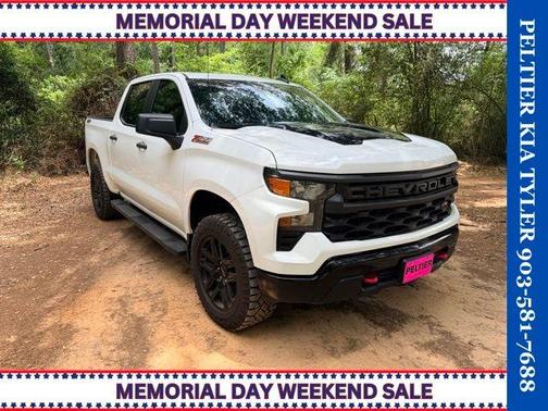 Summit White 2023 Chevrolet Silverado 1500 Custom Trail Boss