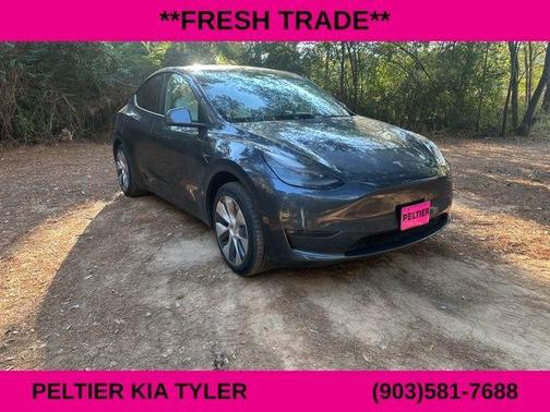 2023 Tesla Model Y Base