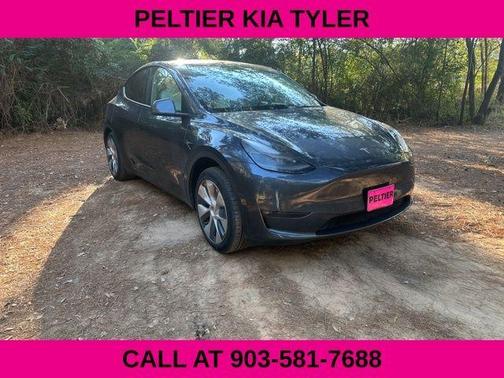 2023 Tesla Model Y Base