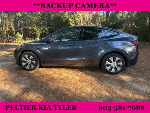 2023 Tesla Model Y Base