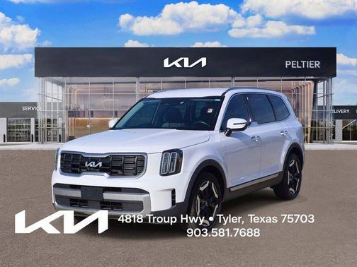 Glacial White Pearl 2023 Kia Telluride S