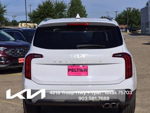 Glacial White Pearl 2023 Kia Telluride S