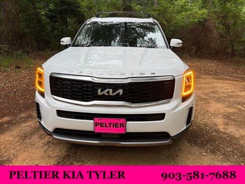Glacial White Pearl 2022 Kia Telluride EX