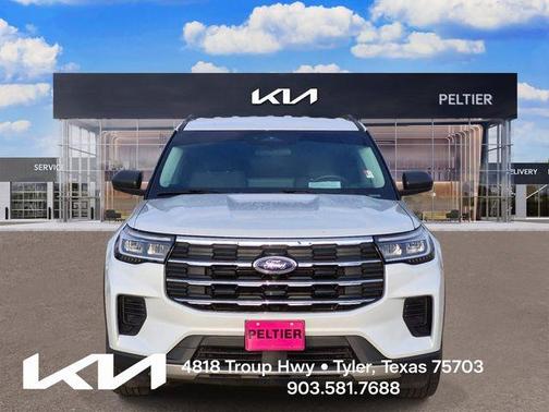 Space White Metallic 2025 Ford Explorer Active