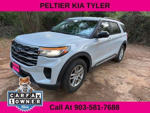 Space White Metallic 2025 Ford Explorer Active