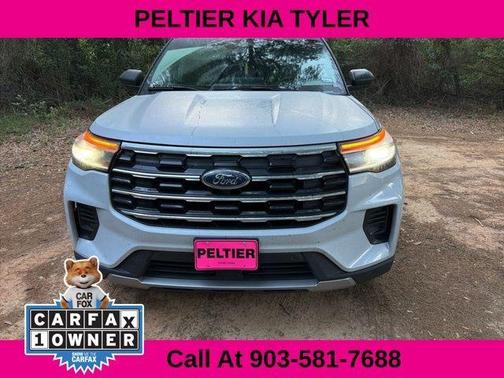 Space White Metallic 2025 Ford Explorer Active