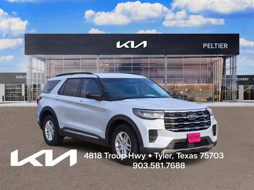 Space White Metallic 2025 Ford Explorer Active