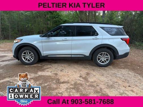 Space White Metallic 2025 Ford Explorer Active