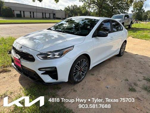 Snow White Pearl 2021 Kia Forte GT
