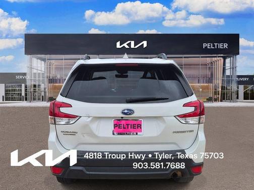 Crystal White Pearl 2021 Subaru Forester Premium