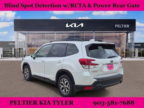 Crystal White Pearl 2021 Subaru Forester Premium