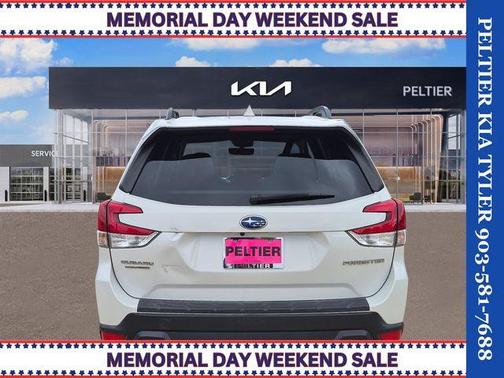 Crystal White Pearl 2021 Subaru Forester Premium