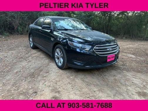 2018 Ford Taurus SEL