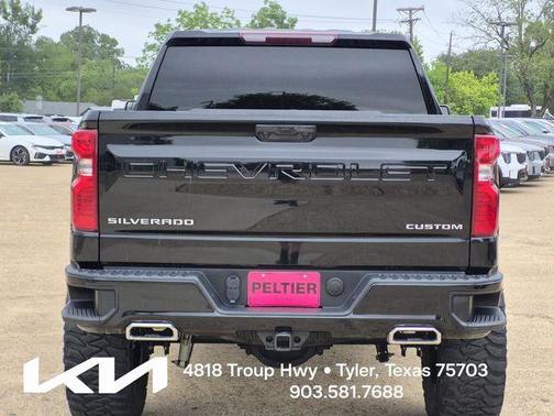 Black 2022 Chevrolet Silverado 1500 Custom Trail Boss