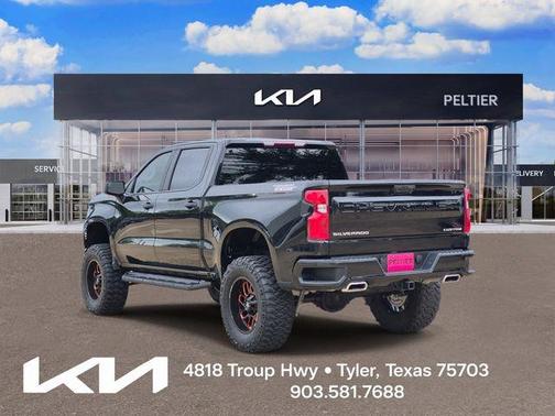 Black 2022 Chevrolet Silverado 1500 Custom Trail Boss