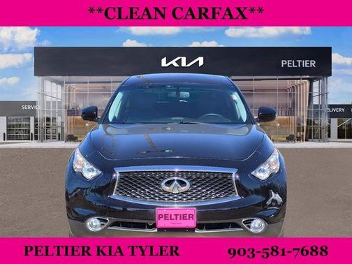 2017 INFINITI QX70 Base