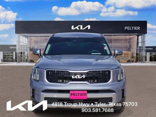 Everlasting Silver 2025 Kia Telluride LX