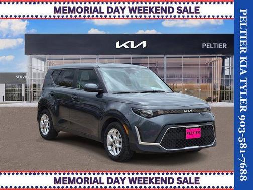 Gravity Gray 2024 Kia Soul LX