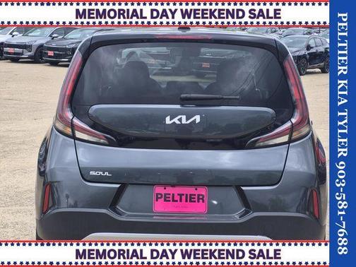 Gravity Gray 2024 Kia Soul LX